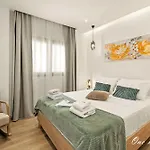 Lazuli Hermes Apartment