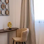 Lazuli Hermes Apartment *