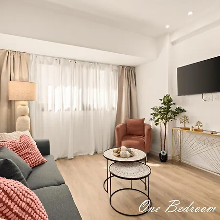 شقة Lazuli Hermes لارنكا