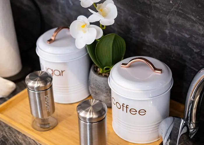 Lazuli Hermes Larnaca