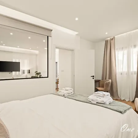 Lazuli Hermes Larnaca