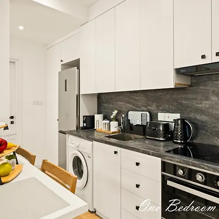 Lazuli Hermes * Larnaca