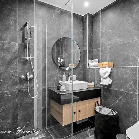 Lazuli Hermes Apartment