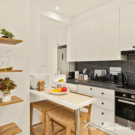 Lazuli Hermes Larnaca