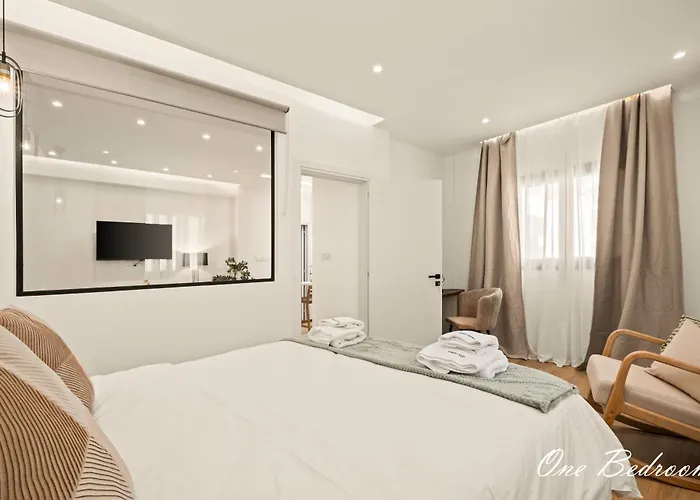 Lazuli Hermes Larnaca