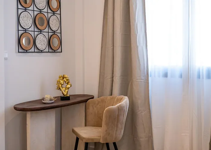 Lazuli Hermes Apartament *