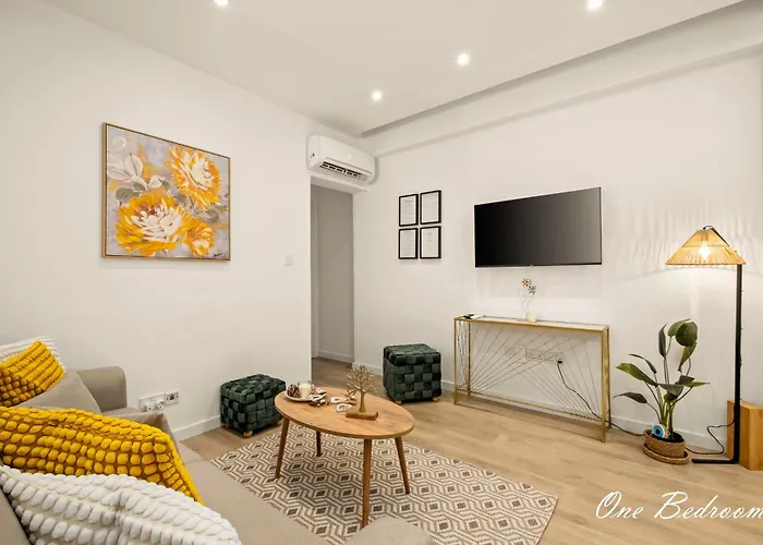 Lazuli Hermes Larnaca