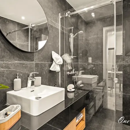 Lazuli Hermes * Larnaca